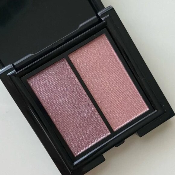 Brand New Eleman Beauty Eyeshadow Duo 'Aerial & Luna' 2.1g / 0.07oz - Picture 1 of 7